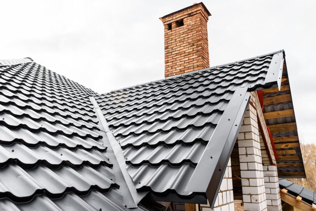 metal roofing installers